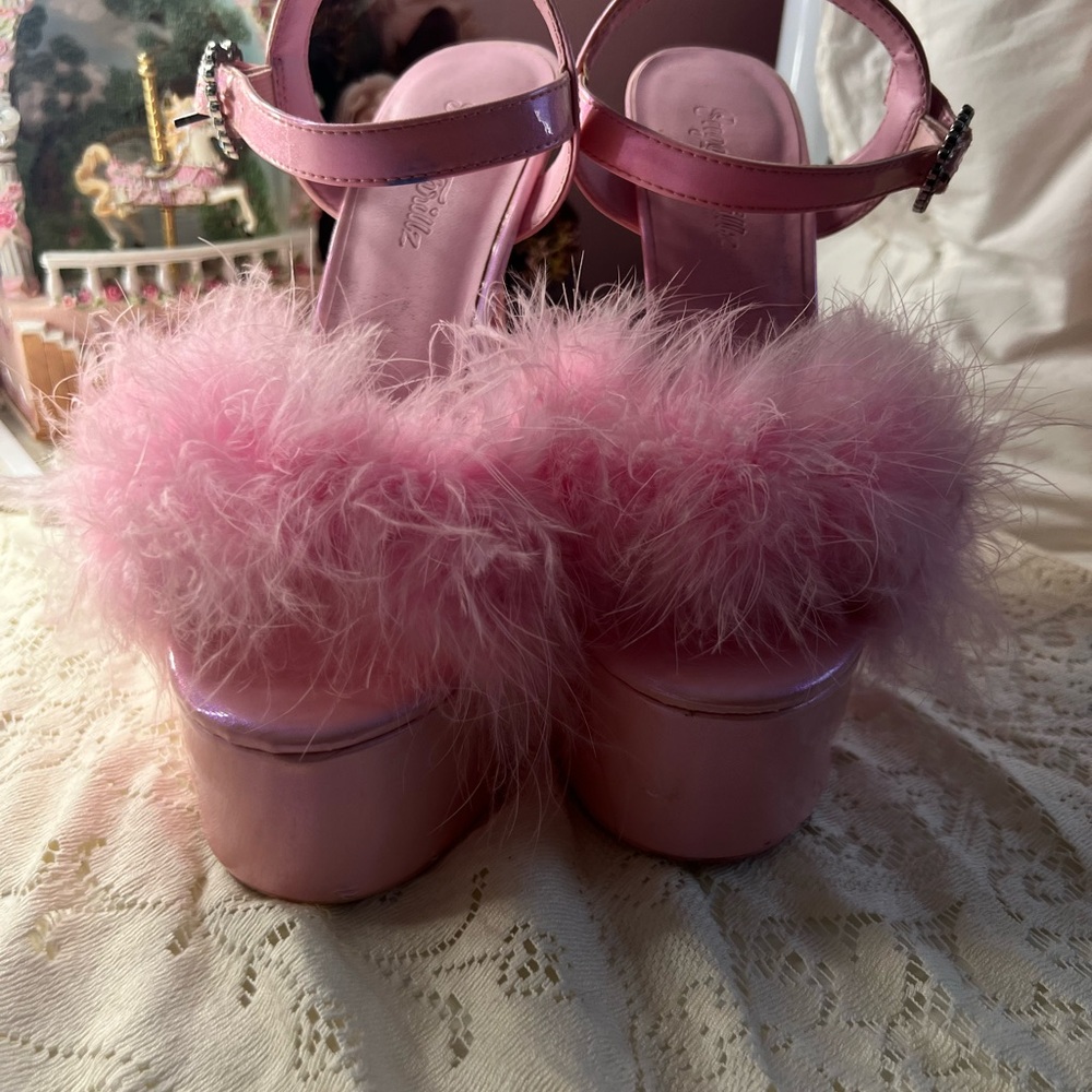 Sugar Thrillz  Pink Fluffy Platform Sandals